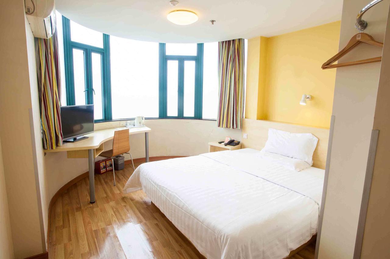 7Days Inn Shanghai Yichuan Road ภายนอก รูปภาพ
