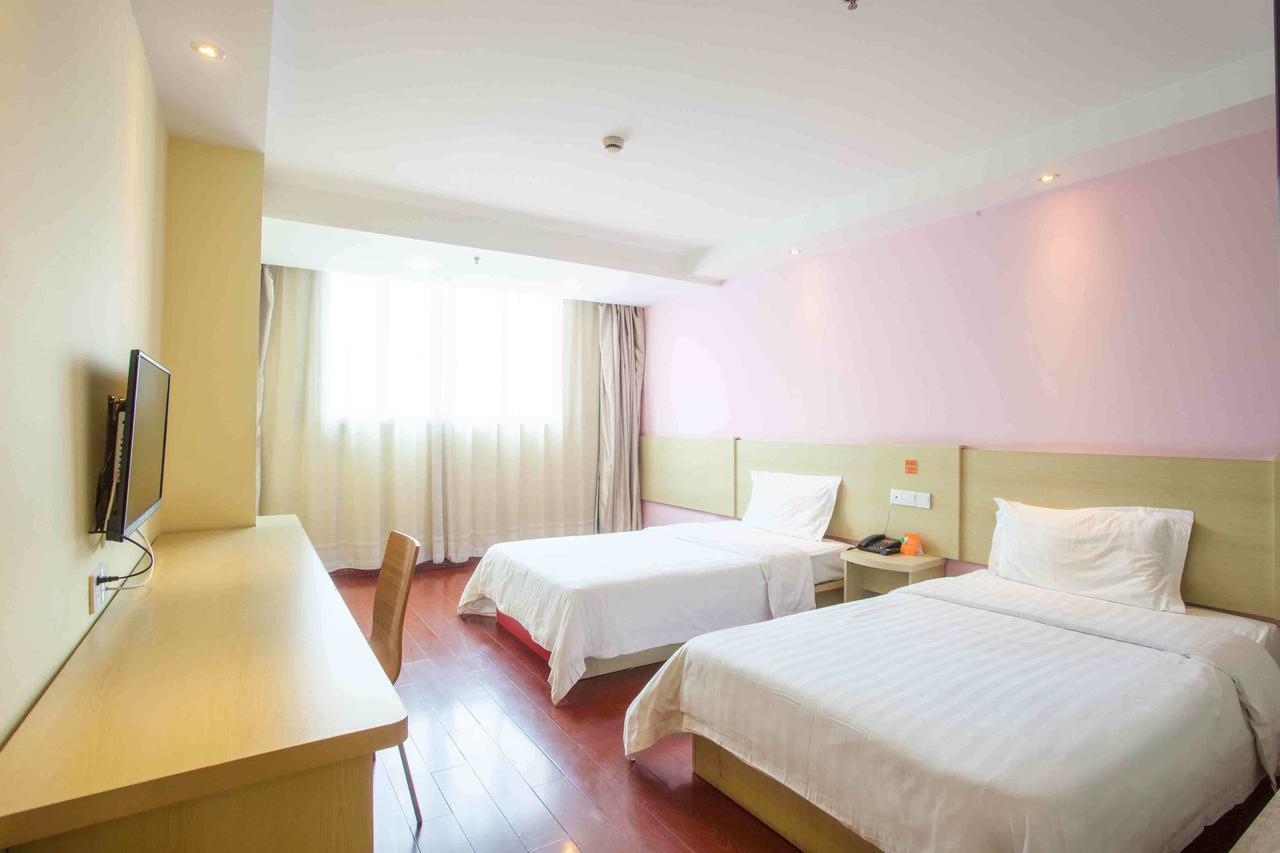 7Days Inn Shanghai Yichuan Road ภายนอก รูปภาพ